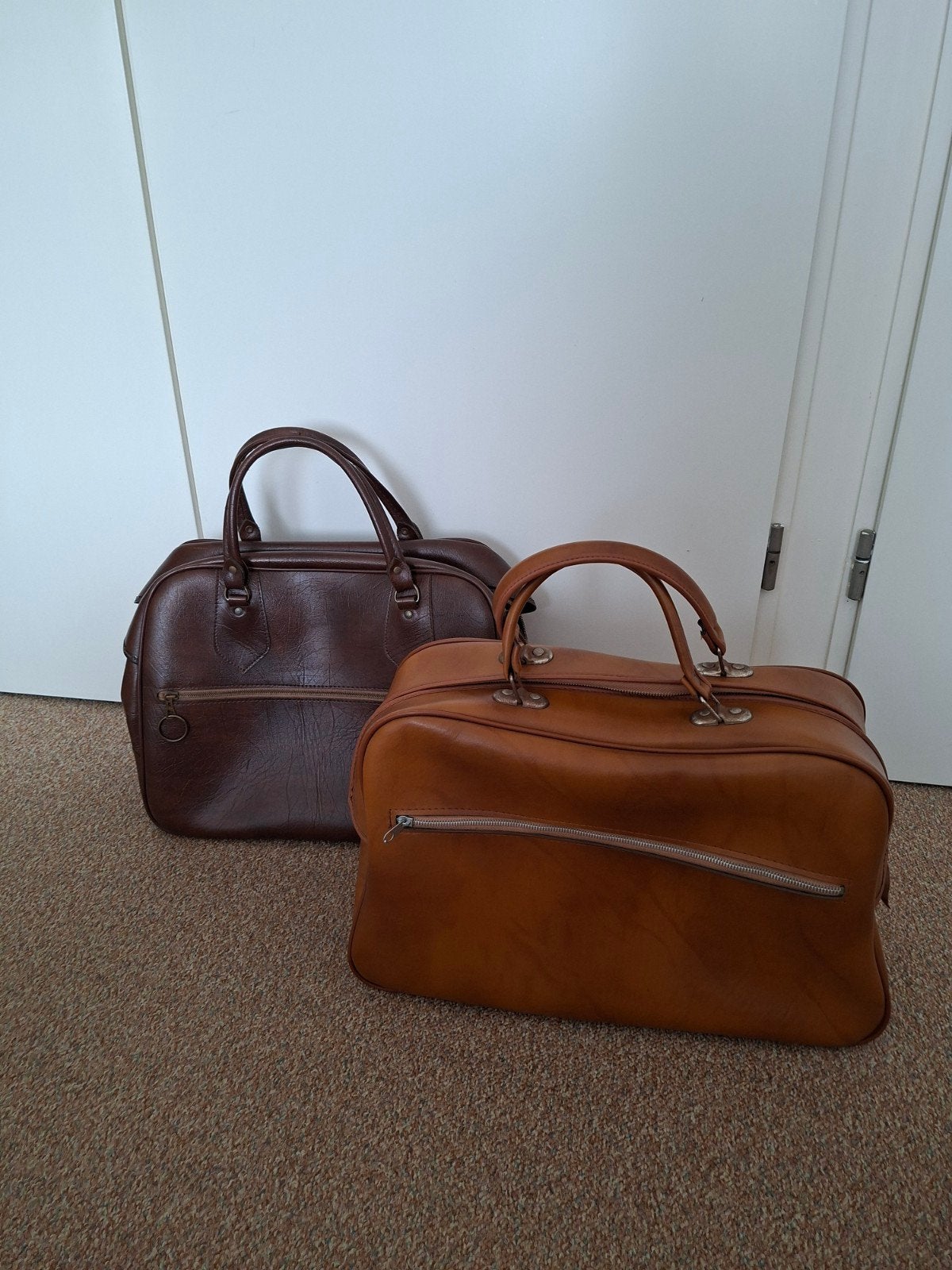 Vintage vakantietassen bagagetassen ritsen nog perfect., 40 tot 60 cm, Gebruikt, Bruin, Minder dan 35 cm