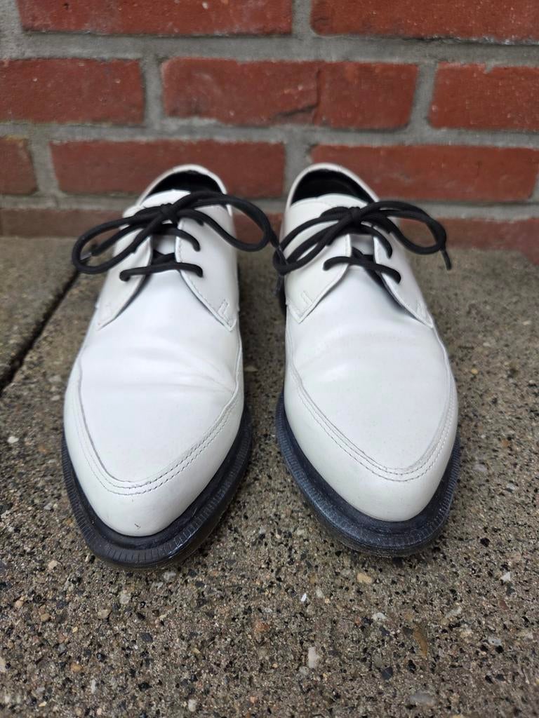 DR Martens Willis maat 38, Schoenen met lage hakken, Wit, Ophalen of Verzenden, Dr. Martens