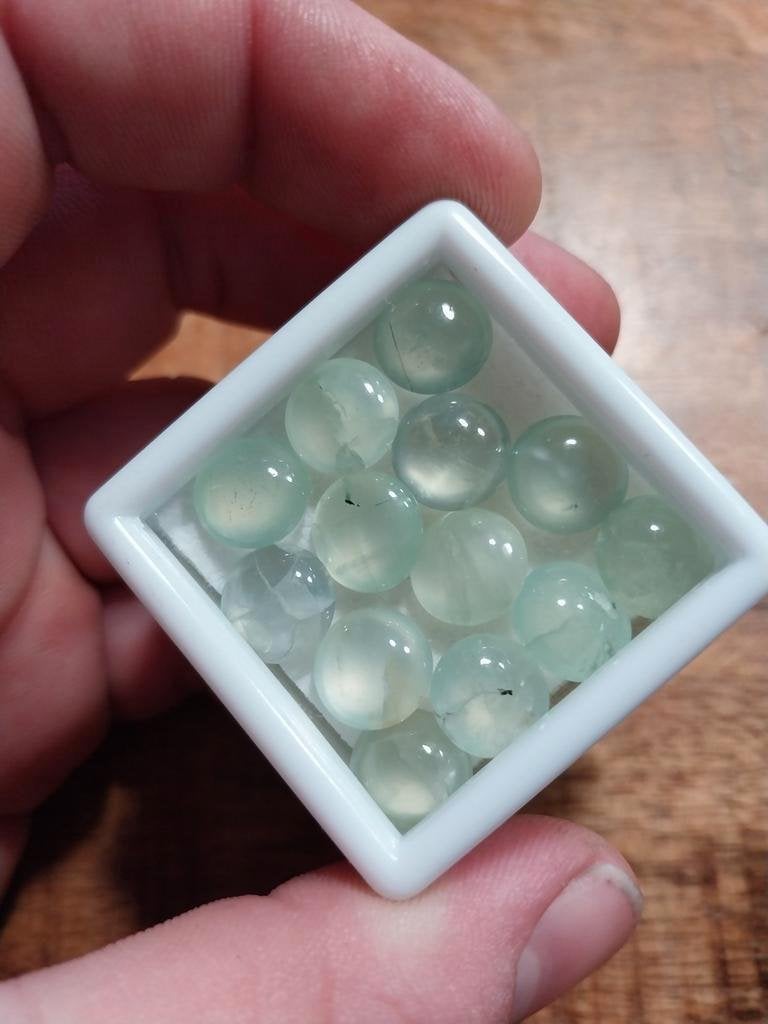Dubbel bol prehniet cabochons edelsteen, Sieraden, Tassen en Uiterlijk, Edelstenen, Ophalen of Verzenden