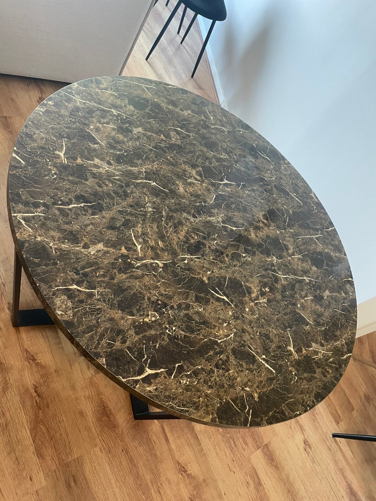 Ronde 4persoons eettafel marmer look, Ophalen, Zo goed als nieuw, Rond, 100 tot 150 cm