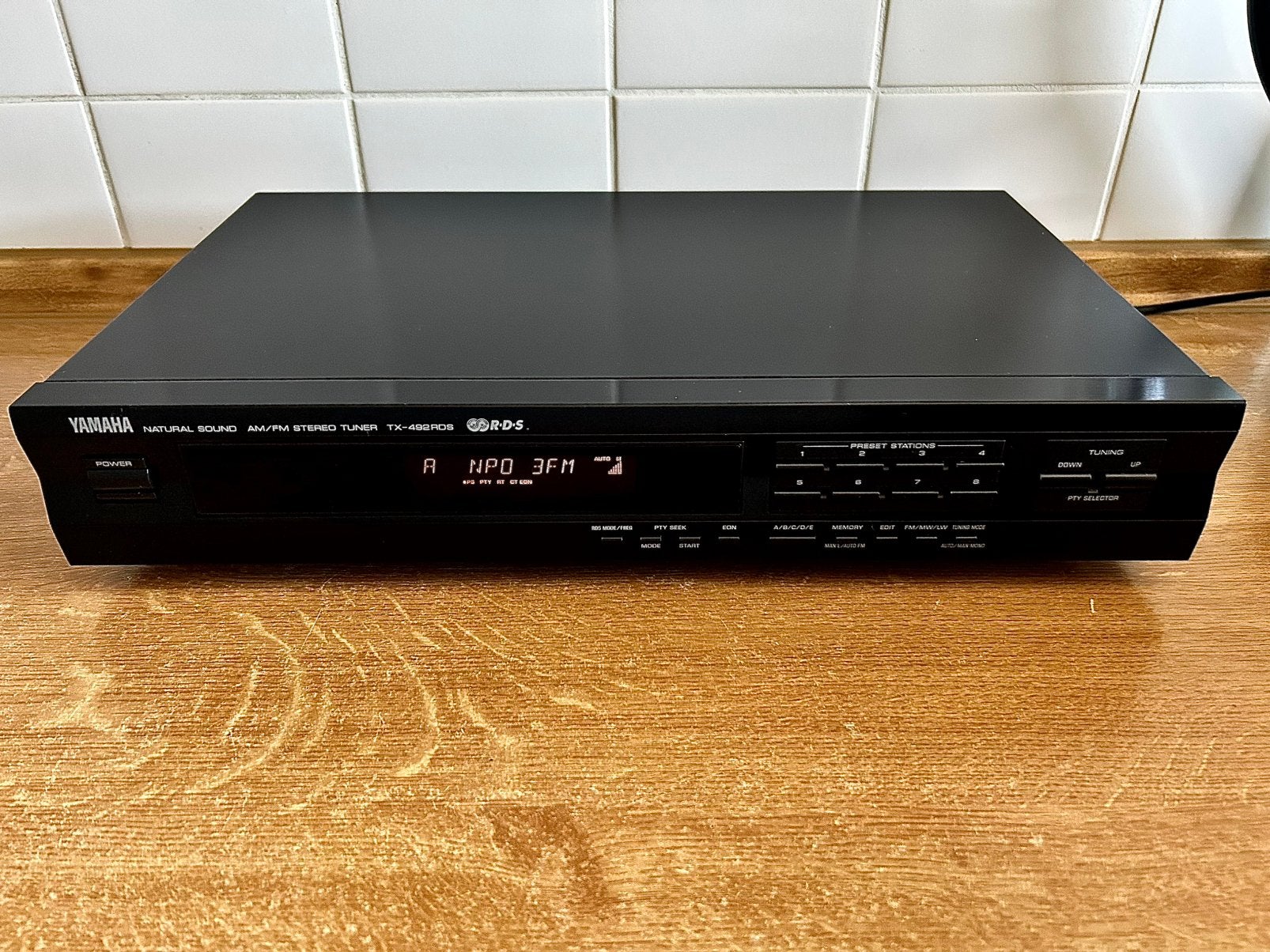 Yamaha TX-492RDS Natural Sound AM/FM stereo tuner, Ophalen of Verzenden, Zo goed als nieuw