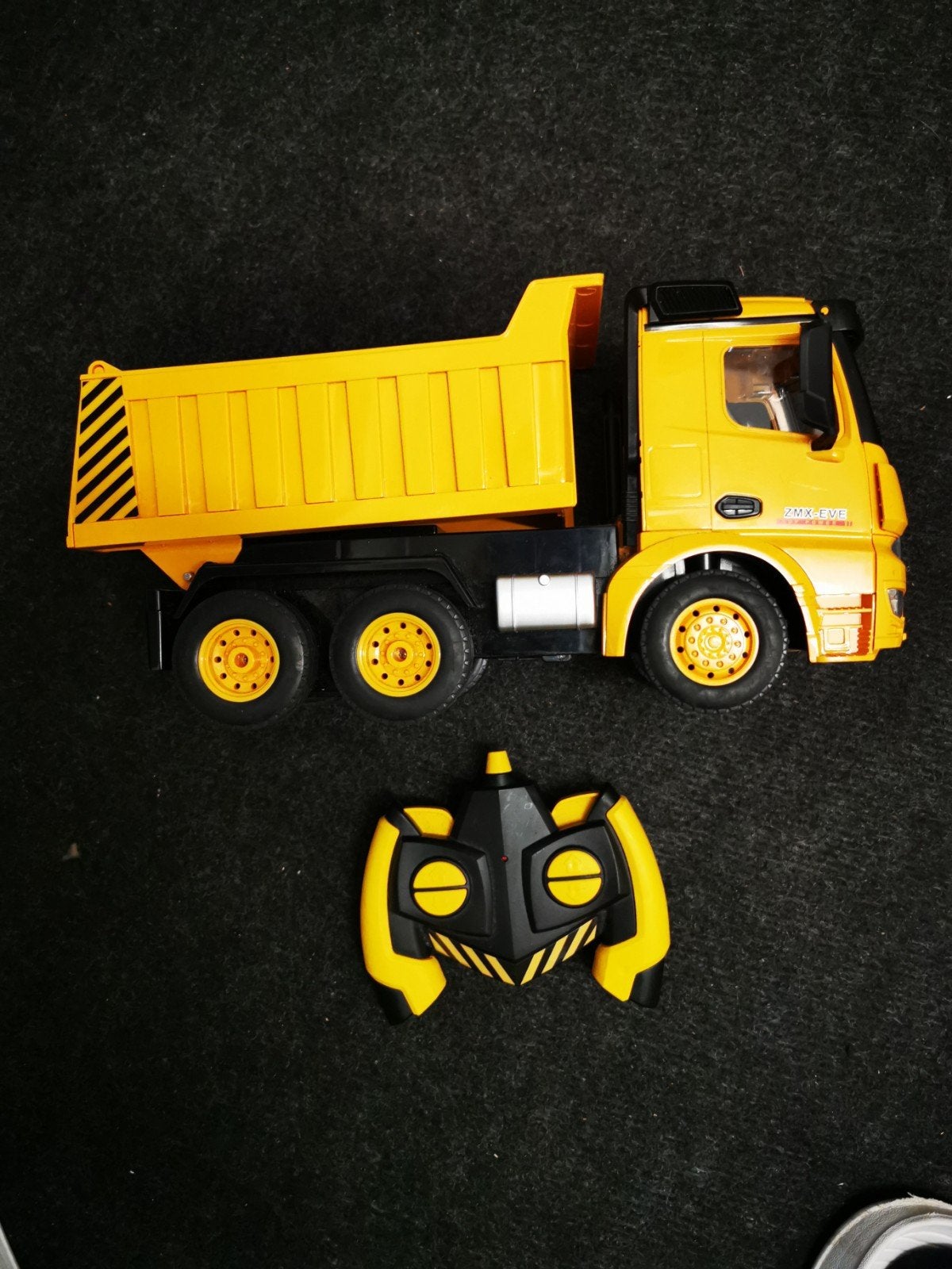 Te koop aangeboden z.g.a.n bestuurbare kiepwagen,, Ophalen, Zo goed als nieuw