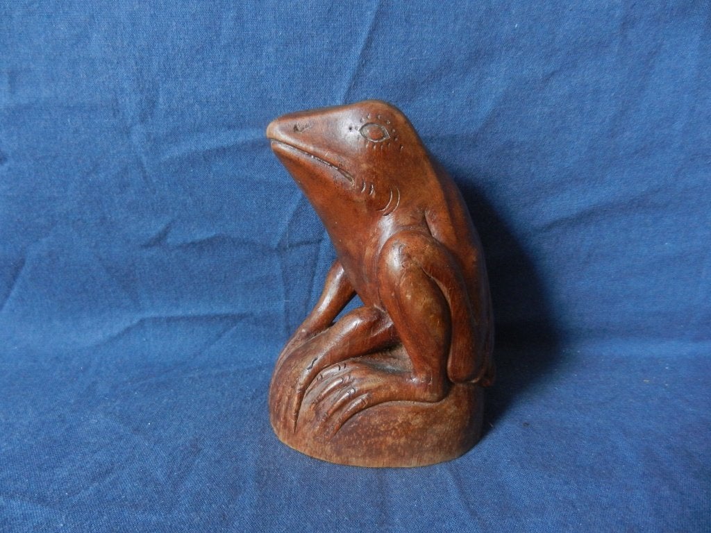 Houten sculptuur Zittende kikker Indonesie Bali h. 10,3 cm., Antiek en Kunst, Overige onderwerpen, Minder dan 20 cm, Ophalen of Verzenden