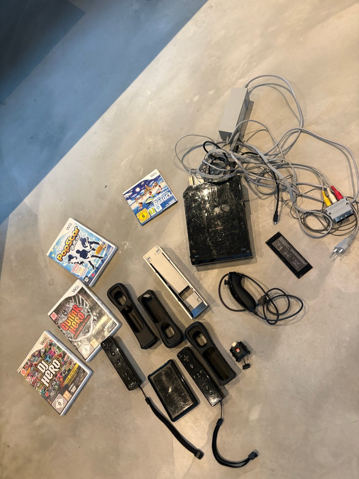 Wii Console Zwart met controllers en games, Spelcomputers en Games, Spelcomputers | Nintendo Wii, Ophalen of Verzenden, Gebruikt