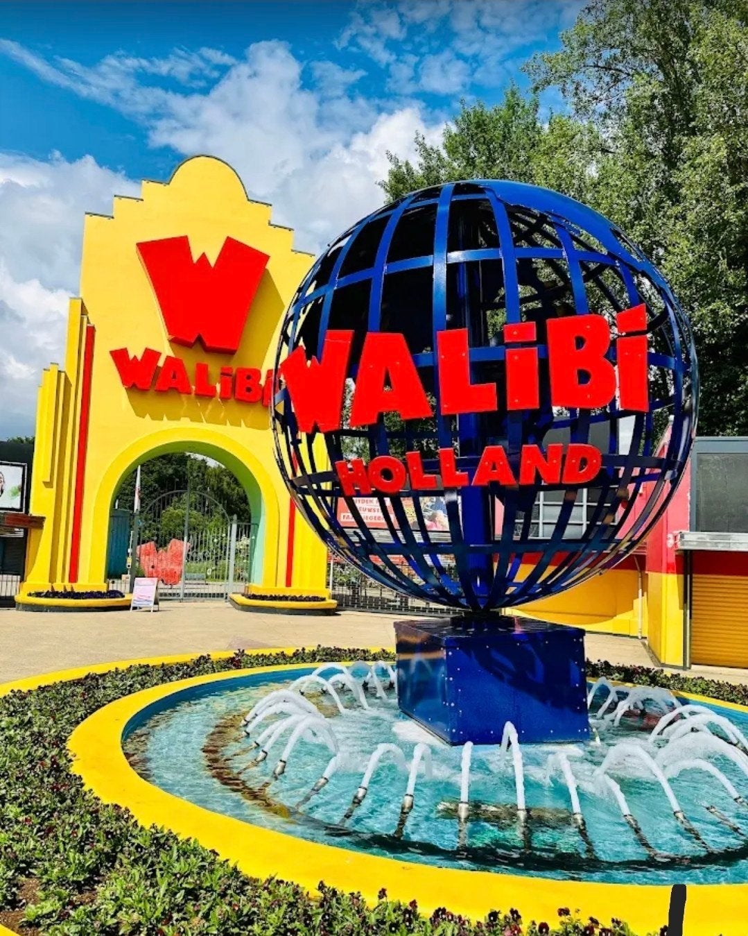 4 kaartjes Walibi Holland zondag 26 juli 2026, Drie personen of meer, Ticket of Toegangskaart