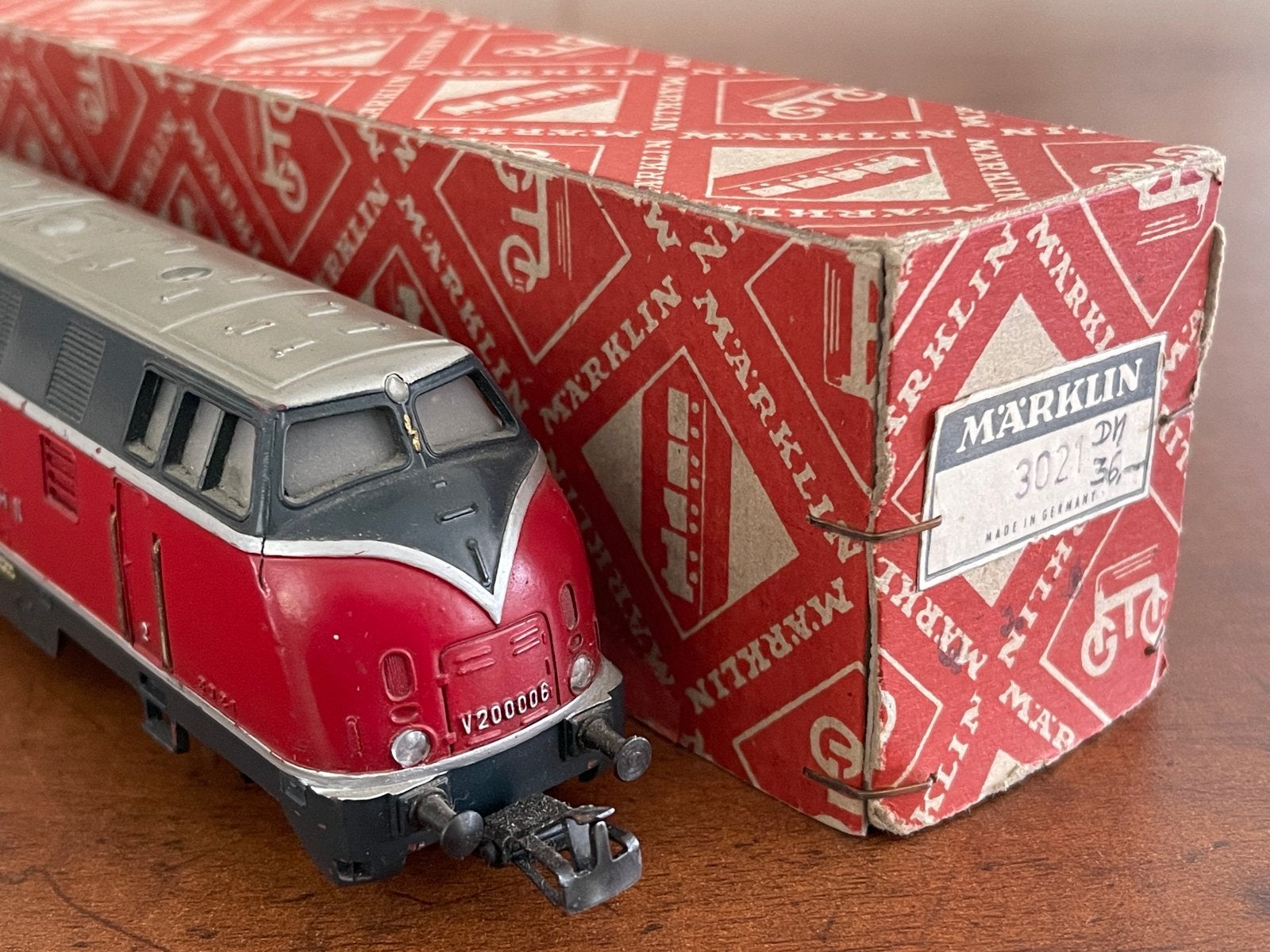 ** MET RODE DOOS ** Märklin 3021 ** DEUTSCHE BUNDESBAHN **, Wisselstroom, Locomotief, Ophalen of Verzenden, Zo goed als nieuw