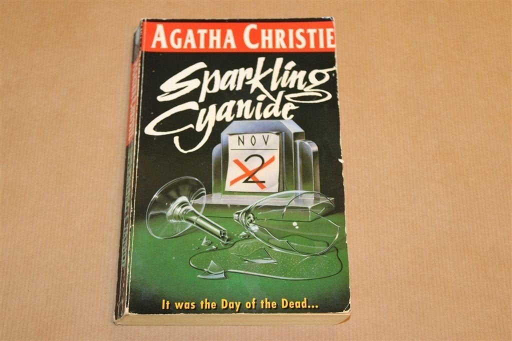 Sparkling Cyanide — Agatha Christie 1995, Boeken, Ophalen of Verzenden, Gelezen