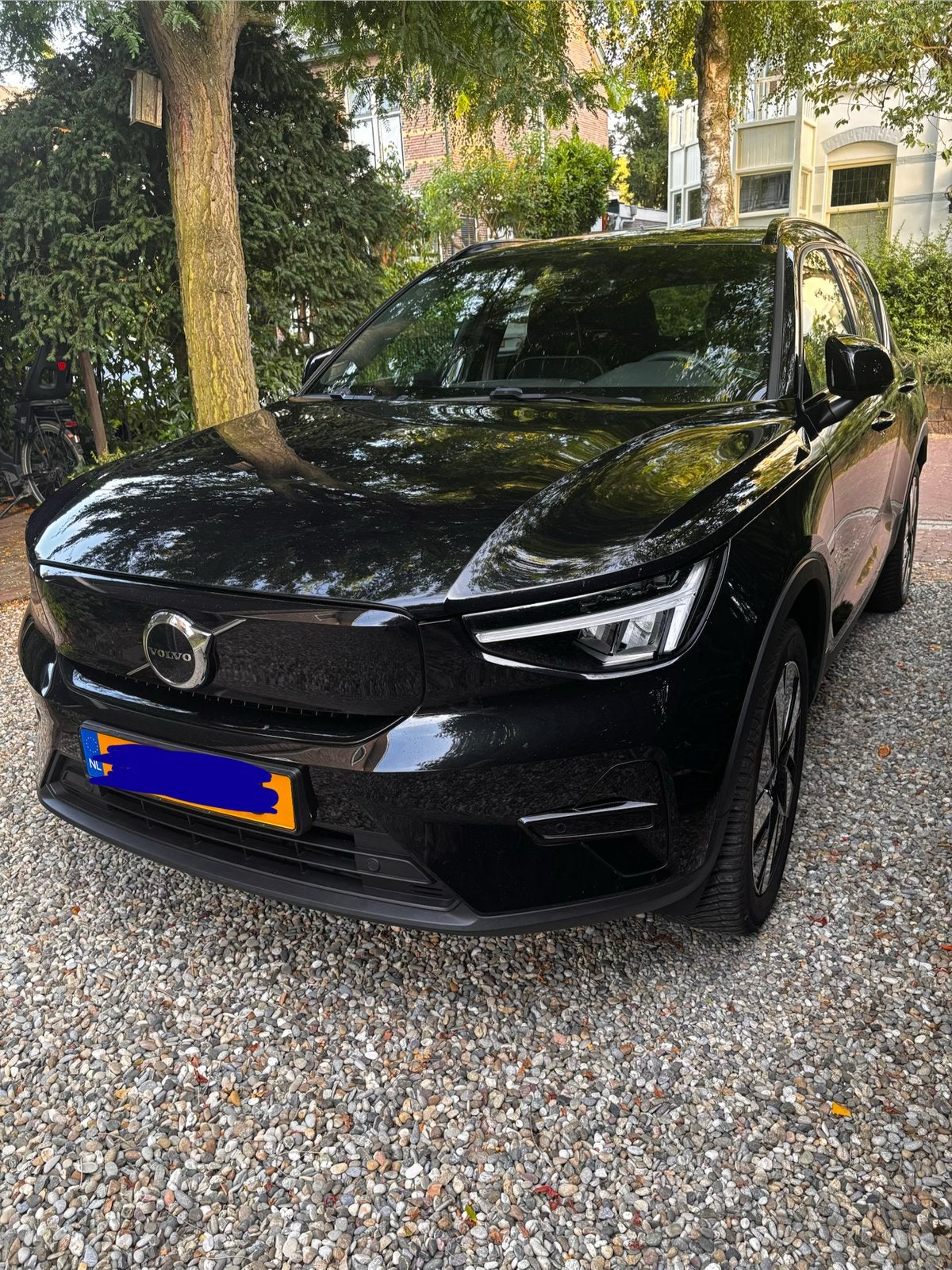 Volvo XC40 (2024), volledig elektrisch - 16.000km, as new, Overige bekleding, Zwart, Elektrisch, Particulier