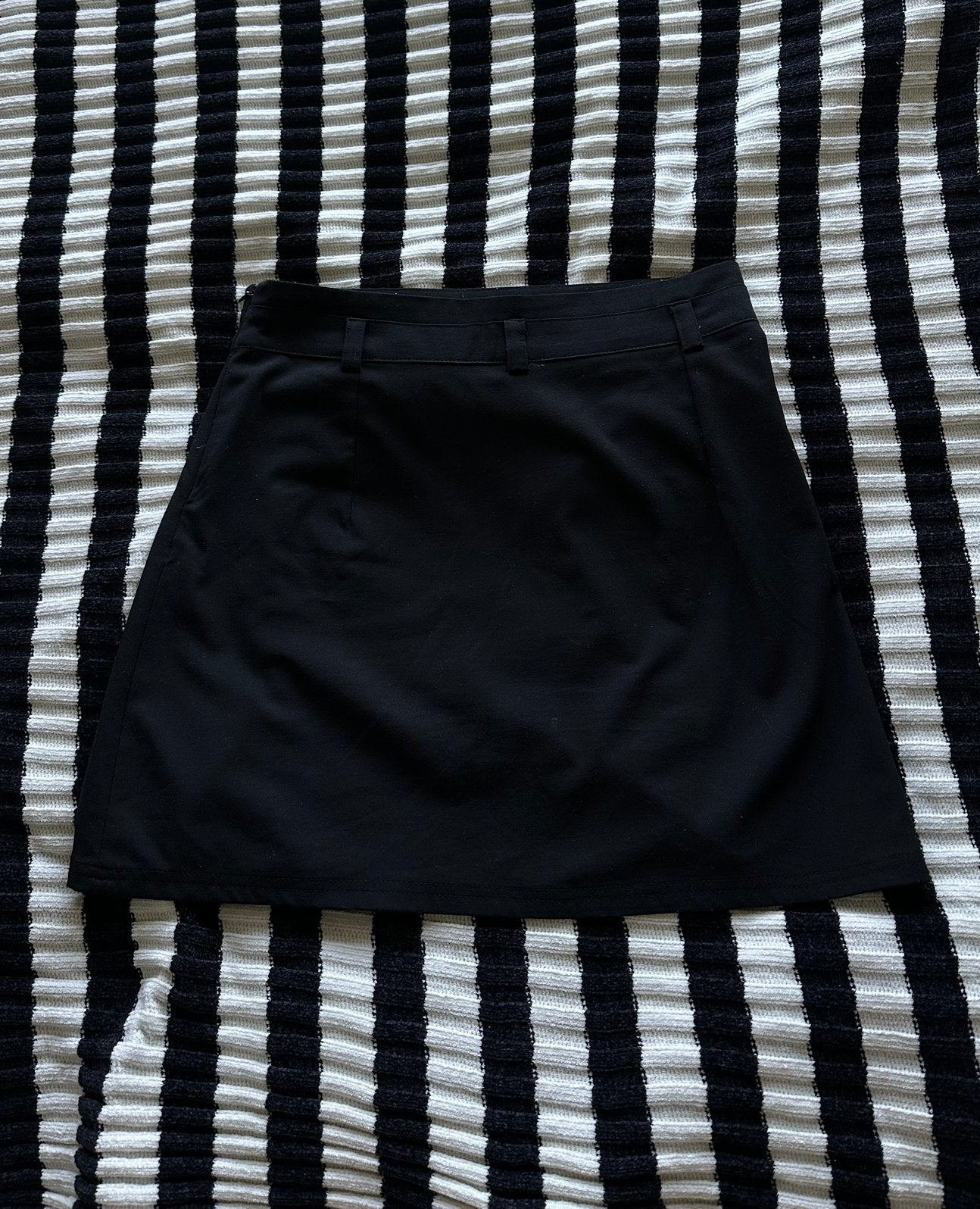 Zwarte minirok / Black mini skirt, Maat 38/40 (M), Zwart, Ophalen of Verzenden, Zo goed als nieuw