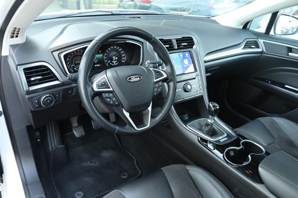 FORD MONDEO 1.5 TITANIUM SPORT | MAXTON | PANO | PARELMOER |, Auto's, Ford, Voorwielaandrijving, Stof, Euro 6, 4 cilinders