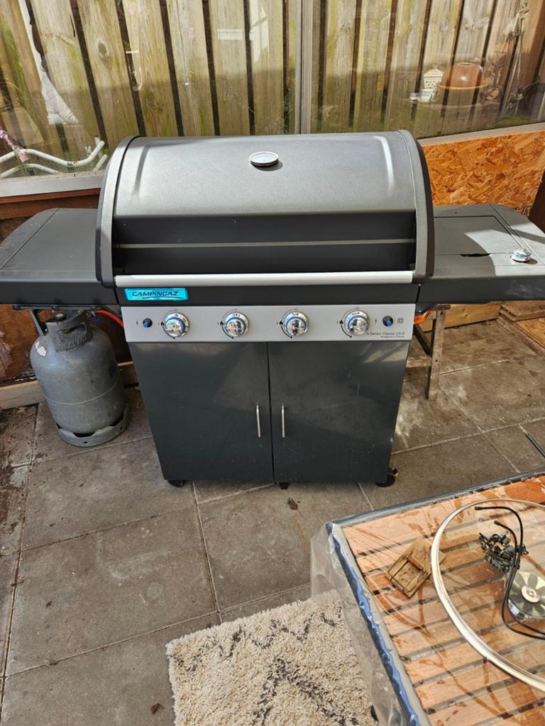 Nog een hele mooie gas bbq, Ophalen of Verzenden, Zo goed als nieuw
