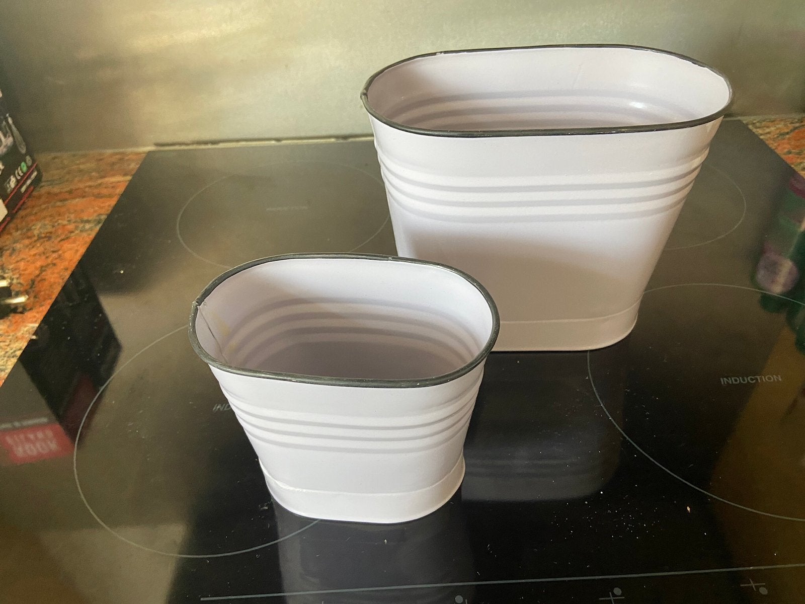 2 super leuke ovale zinken emaille aanrecht bakjes vintage, Ophalen of Verzenden, Rond