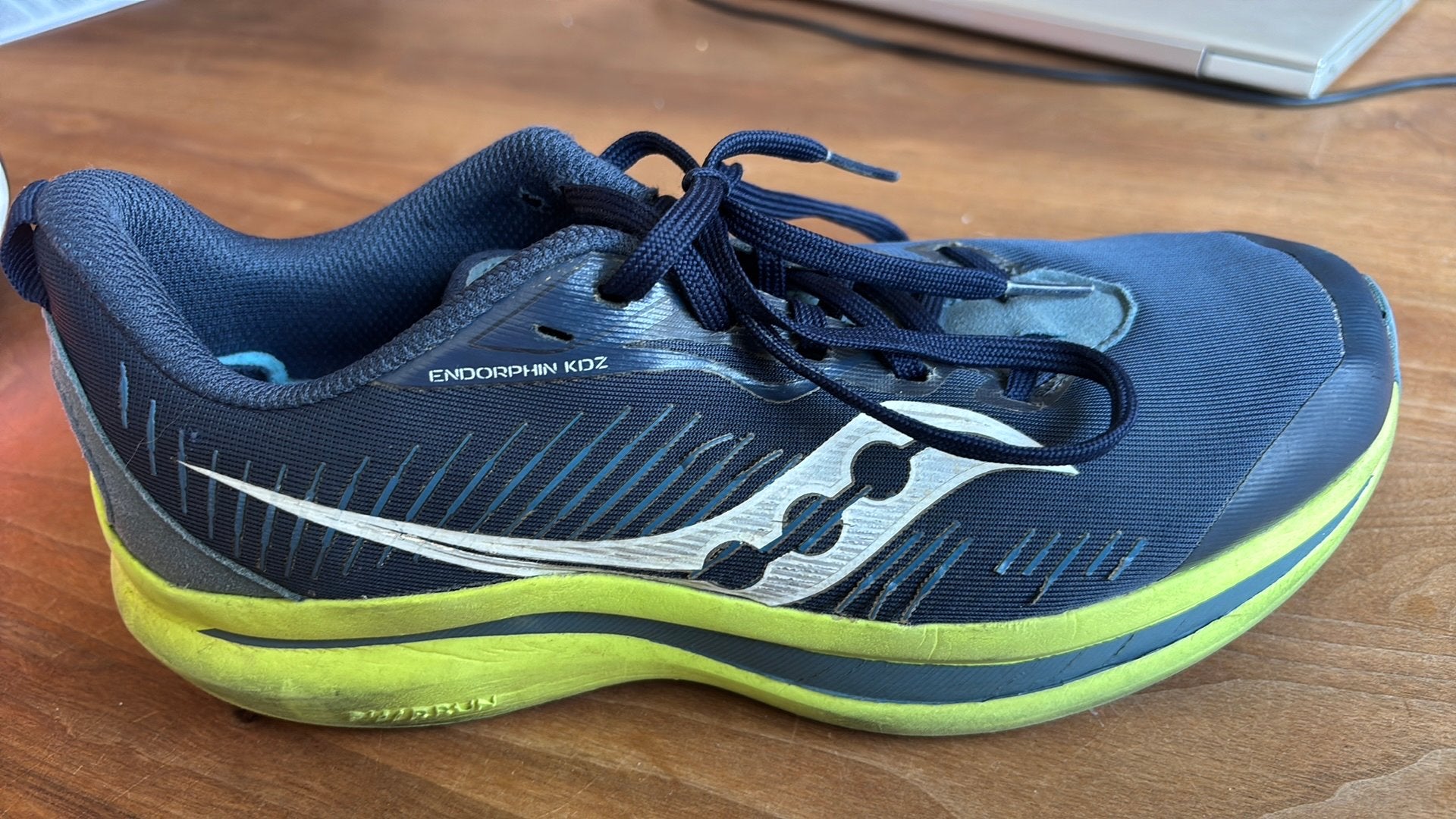 Saucony, sportschoenen, Sport en Fitness, Ophalen of Verzenden, Zo goed als nieuw, Hardloopschoenen, Saucony