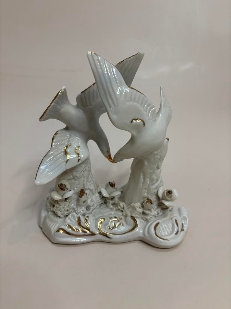 Vintage Capodimonte tortelduifjes wit goud, Ophalen of Verzenden, Zo goed als nieuw, Dier