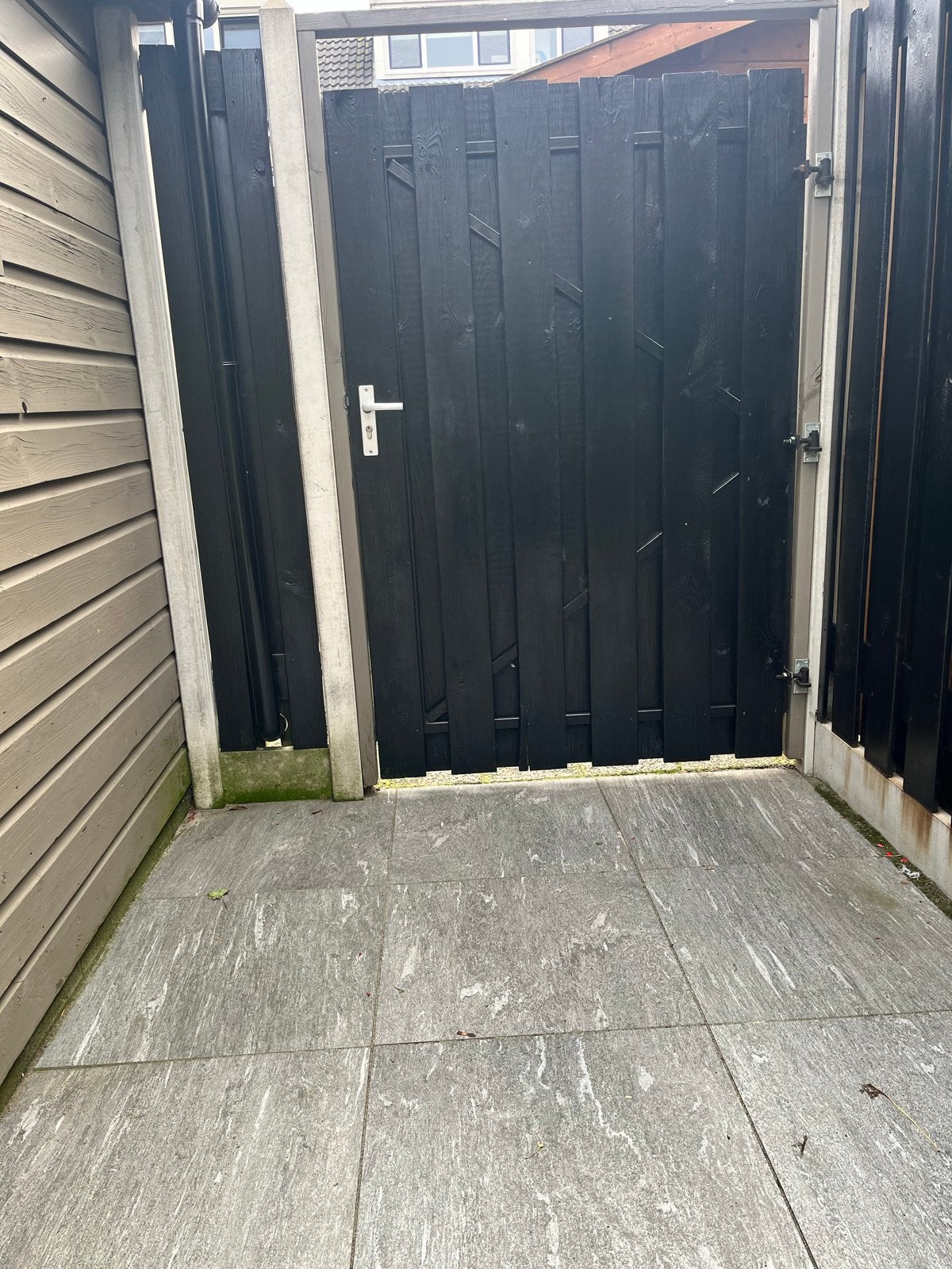 Poortdeur 119 cm breed, 5 jaar oud, Tuin en Terras, Ophalen, Gebruikt, 100 tot 150 cm, Looppoort