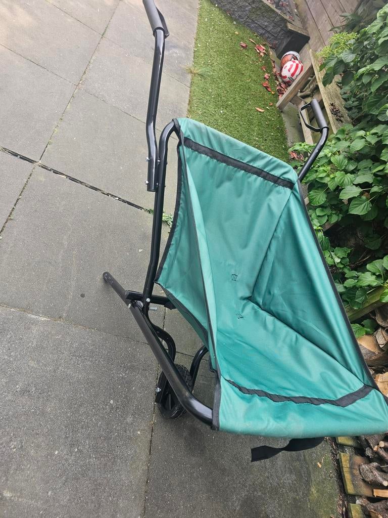 Handige Inklapbare Kruiwagen - Ideaal voor Tuinwerk!, Ophalen, Onbekend, Zo goed als nieuw, Handmatig