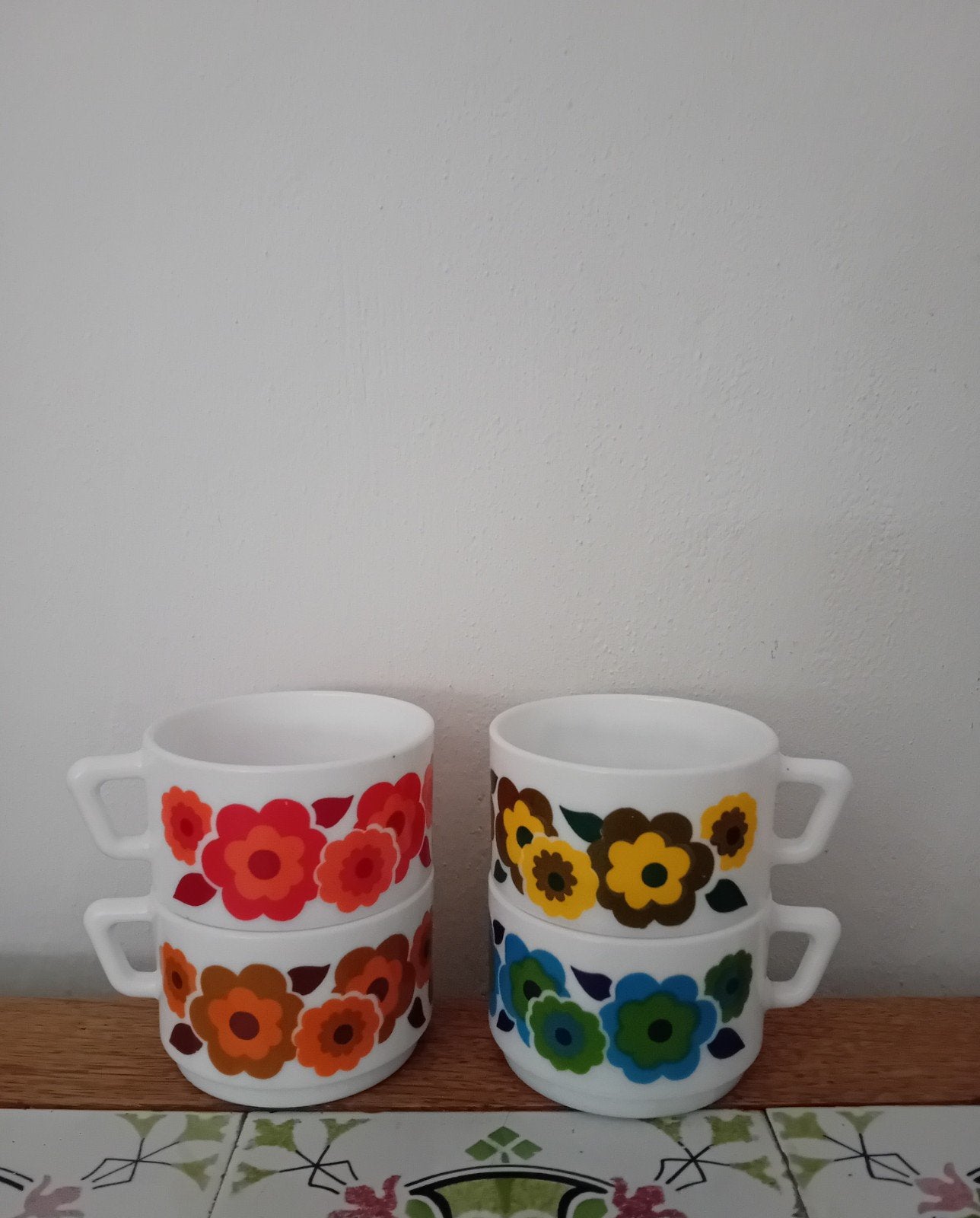 Set van 4 vintage retro arcopal bloemenkopjes, Verzamelen, Ophalen of Verzenden, Huis en Inrichting