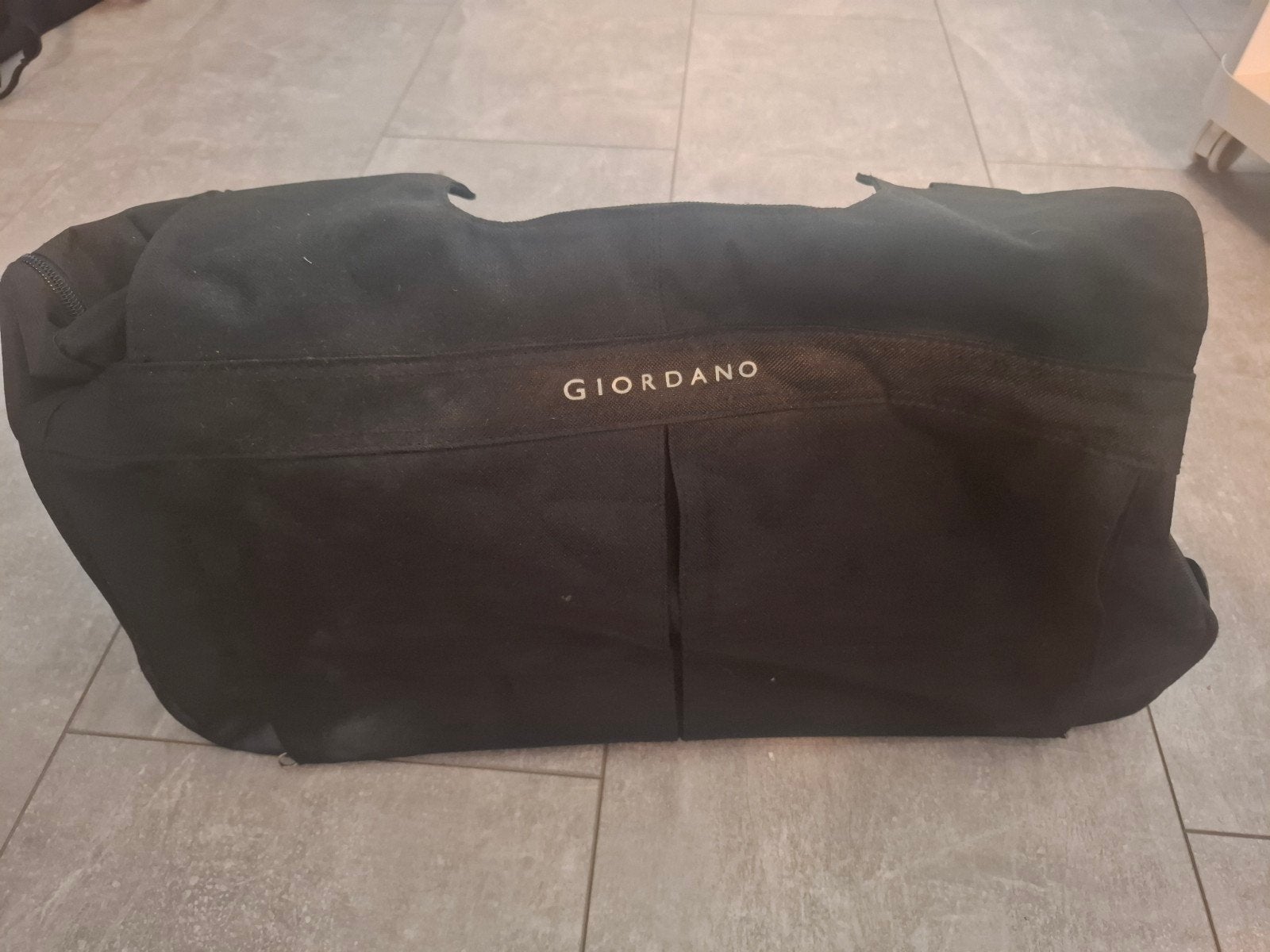 ​Handige Giordano Weekendtas met Wieltjes en Trekstang, Ophalen, Zo goed als nieuw, Uitschuifbare handgreep