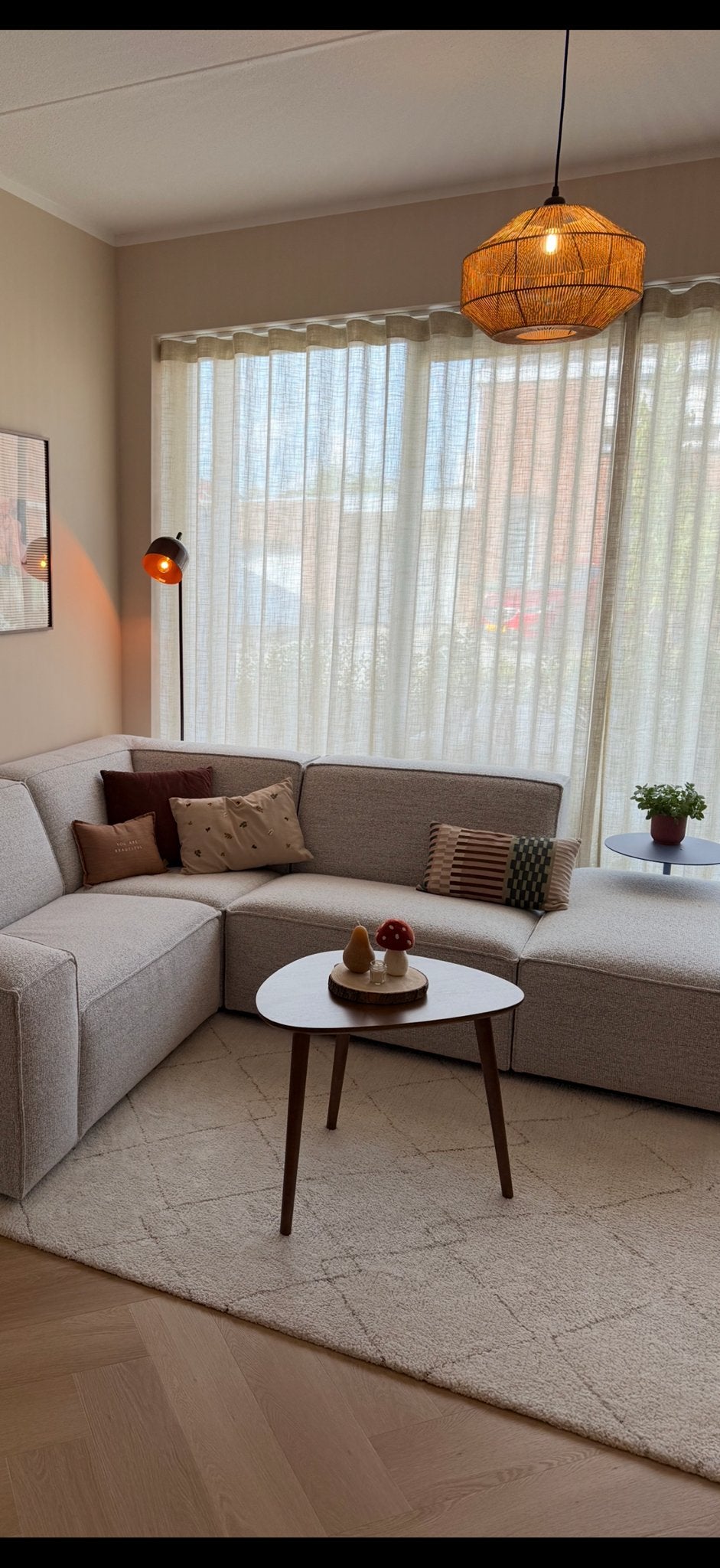 IKEA TVERSTED Vloerkleed, laagpolig, beige, 133x195 cm, Ophalen, 100 tot 150 cm, Beige, Zo goed als nieuw