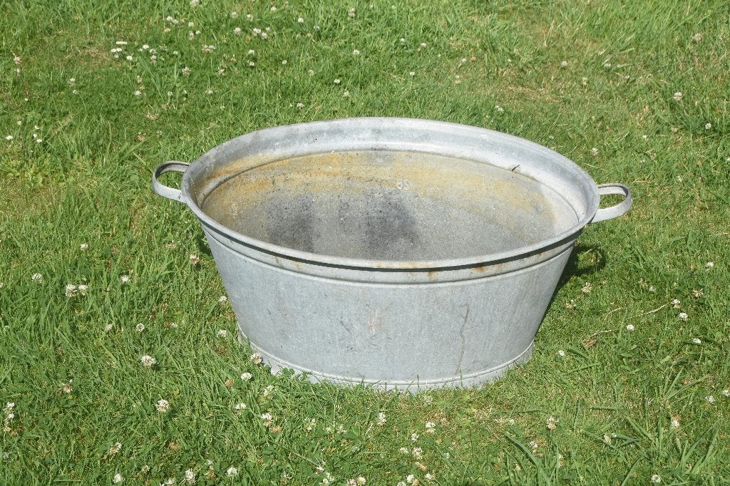 Antieke grote zinken teil waterdicht vijver plantenbak, Ophalen