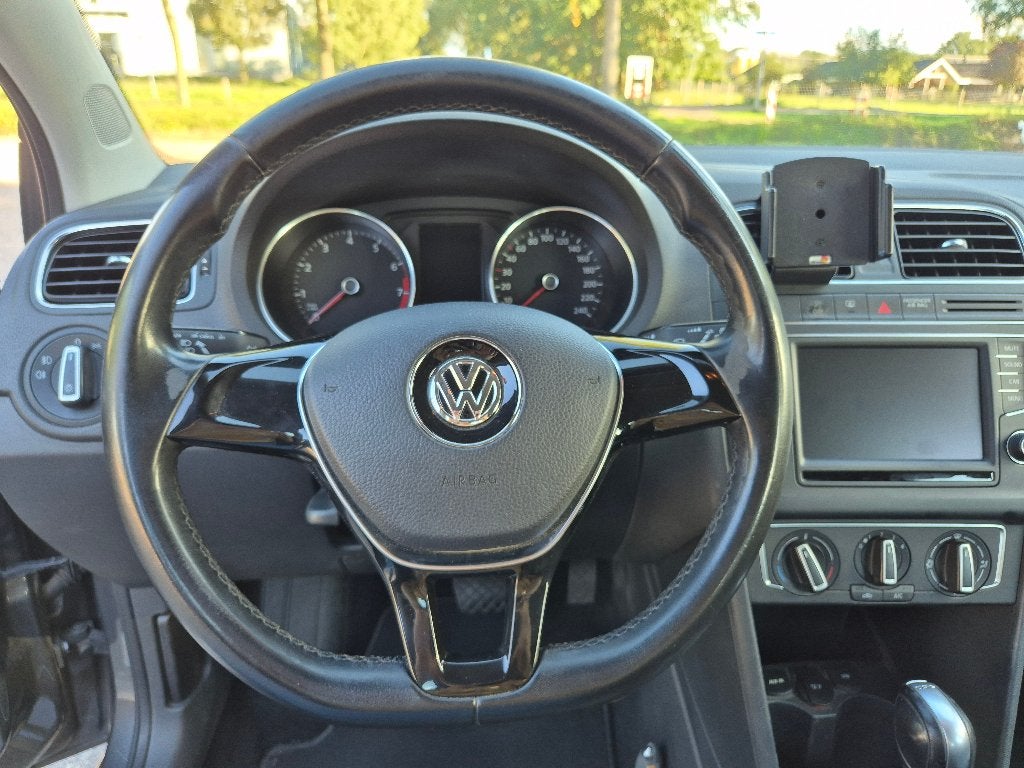 Foto 10 van Volkswagen Polo 1.2 TSI DSG Automaat | 5-Deurs | 109.369 km!