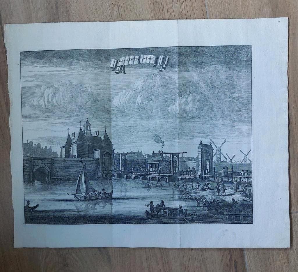 4 / De Leydtze Poort te Amsterdam  Caspar Commelin uit 1693, 26 cm, Stadsgezicht, 35 cm, 1600 - 1699
