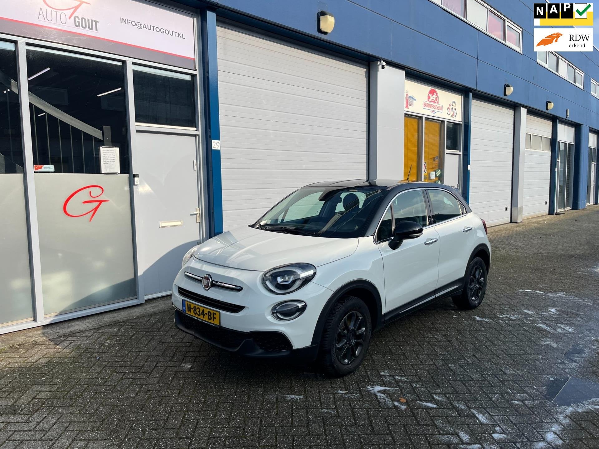 Fiat 500 X Cross 1.3 GSE (eco) City Cross Opening Edition, Auto's, Gebruikt, 4 cilinders, Wit, 151 pk