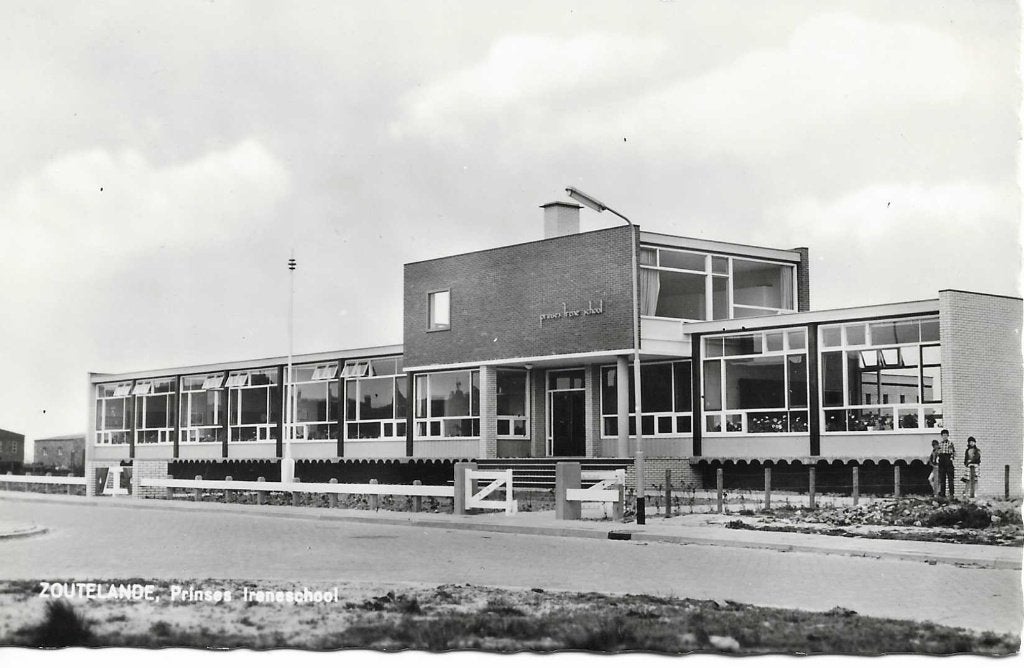 Zoutelande- -Prinses Ireneschool., Ophalen of Verzenden, 1960 tot 1980, Ongelopen, Zeeland