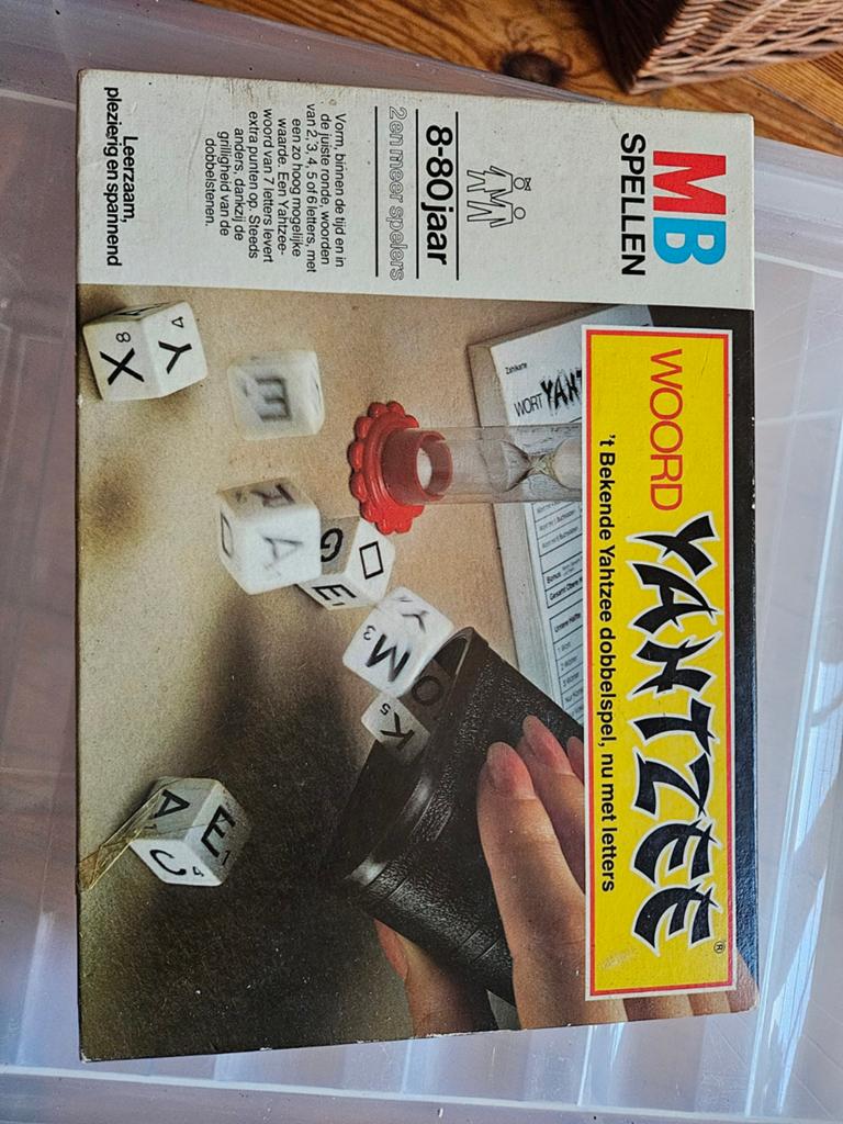 woord yahtzee conpleet, Hobby en Vrije tijd, Gezelschapsspellen | Bordspellen, Vijf spelers of meer, Ophalen of Verzenden