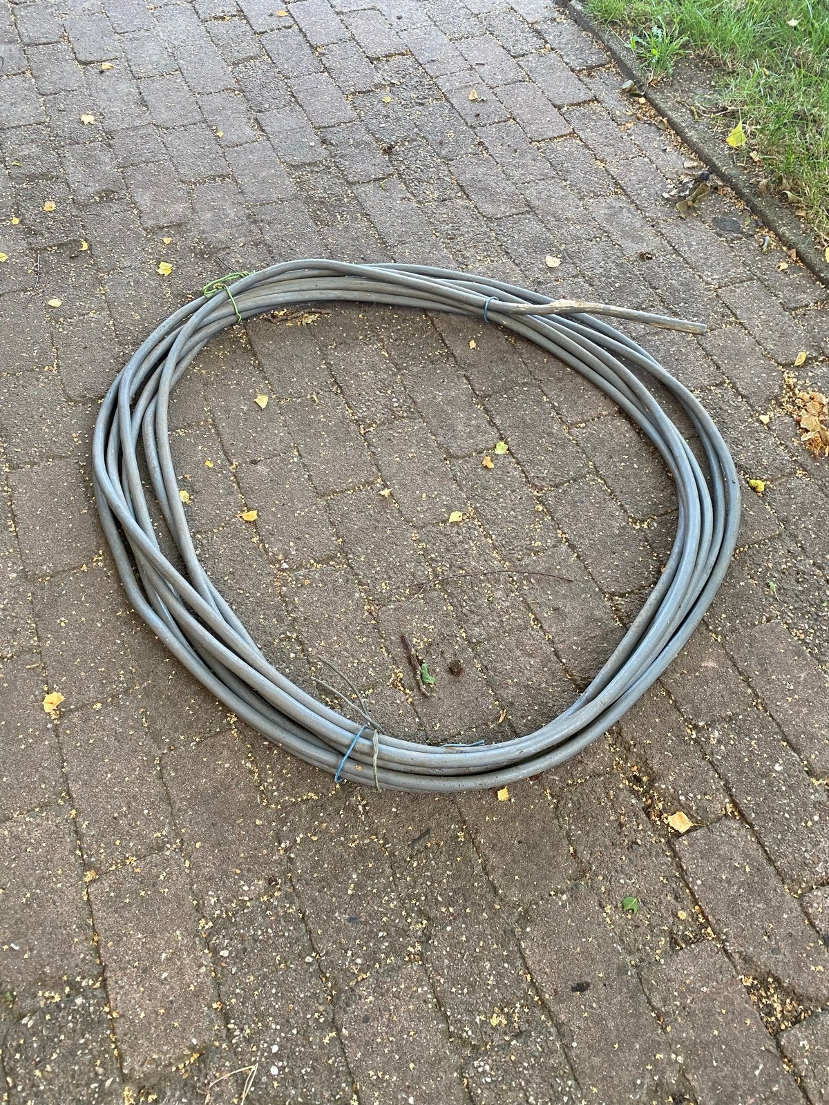 19,5 meter 4-aderige grondkabel 4 x 2.5, Doe-het-zelf en Verbouw, Elektra en Kabels, Ophalen, Gebruikt, Kabel of Snoer