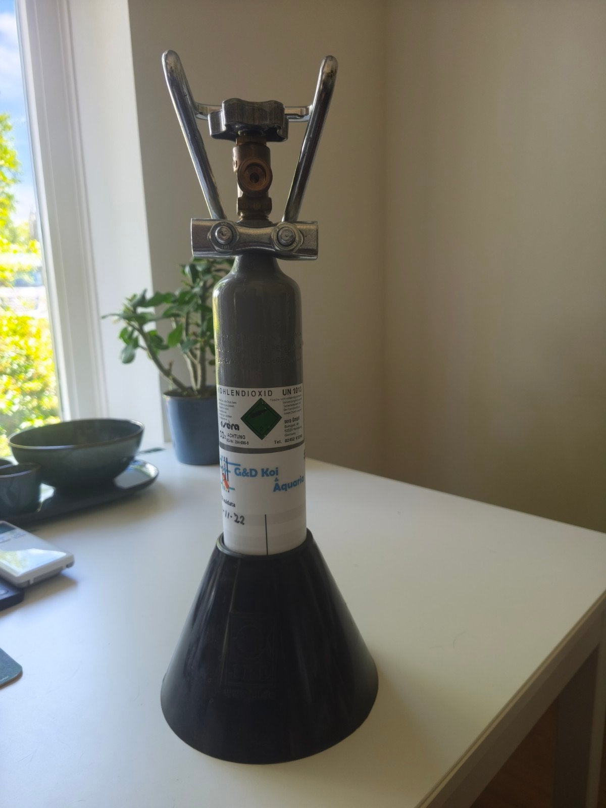 Gevulde CO2 cilinder van sera, Ophalen