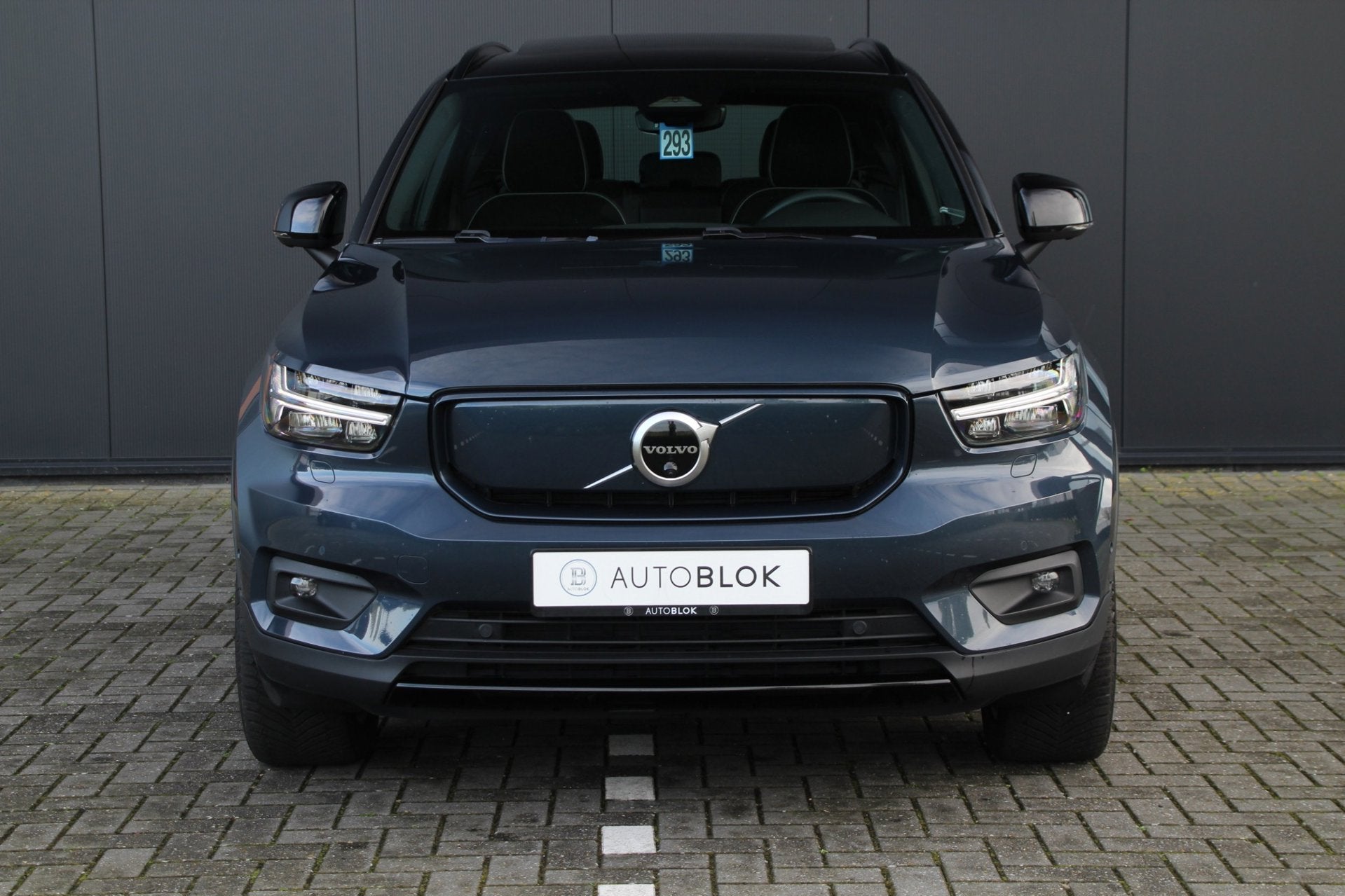 Volvo XC40 Recharge Pro | Panoramadak | 360 Camera | Trekhaa, Auto's, Dealer onderhouden, Gebruikt, Zwart, Blauw