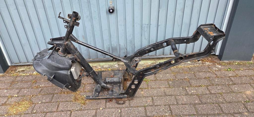 Gilera Runner frame zonder 123, Fietsen en Brommers, Brommeronderdelen | Scooters, Ophalen of Verzenden, Gebruikt, Frame, Piaggio