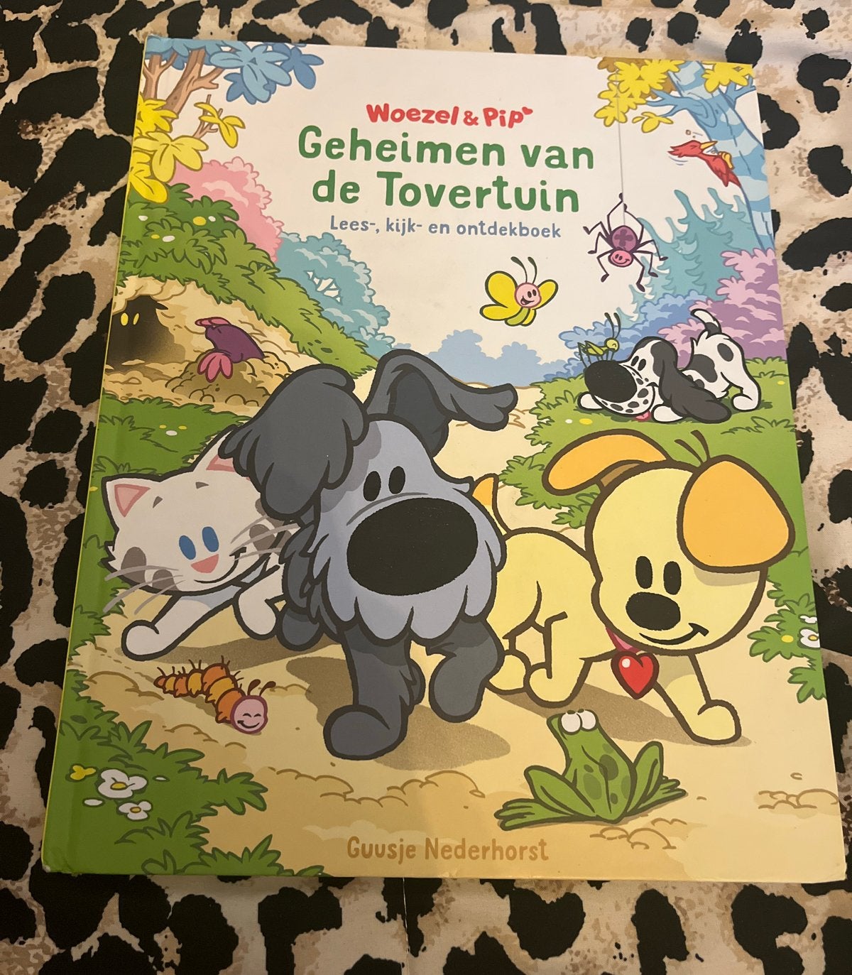 Woezel & Pip: Geheimen van de Tovertuin - Lees-, kijk- en on, Ophalen of Verzenden, Gelezen, Uitklap-, Voel- of Ontdekboek, 2 tot 3 jaar