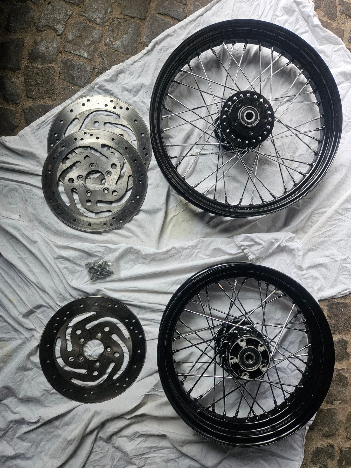 Spaak Velgen, Motoren, Ophalen, Nieuw