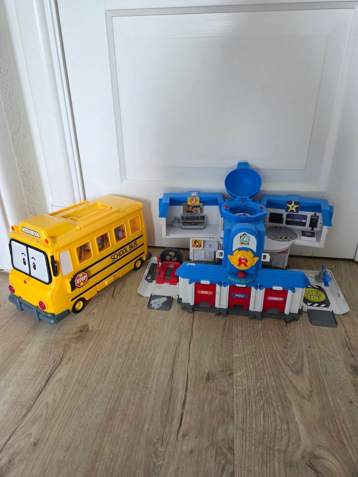 robocar poli rescue station en bus, Kinderen en Baby's, Ophalen of Verzenden