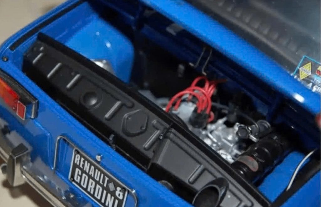 1:8 RENAULT 8 GORDINI Altaya gebouwd SEE INFO HANDBOUW WRH, Ophalen, Zo goed als nieuw, 1:5 t/m 1:8, Auto