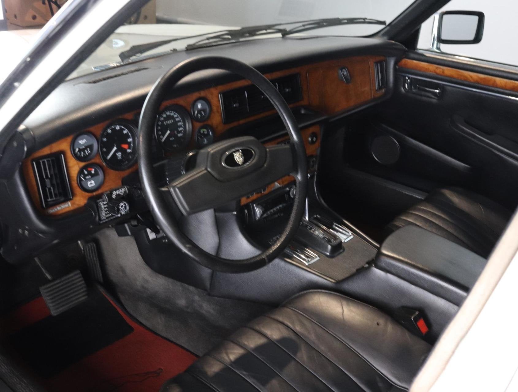 Jaguar Sovereign 5.3 V12 HE Sovereign, foto 9