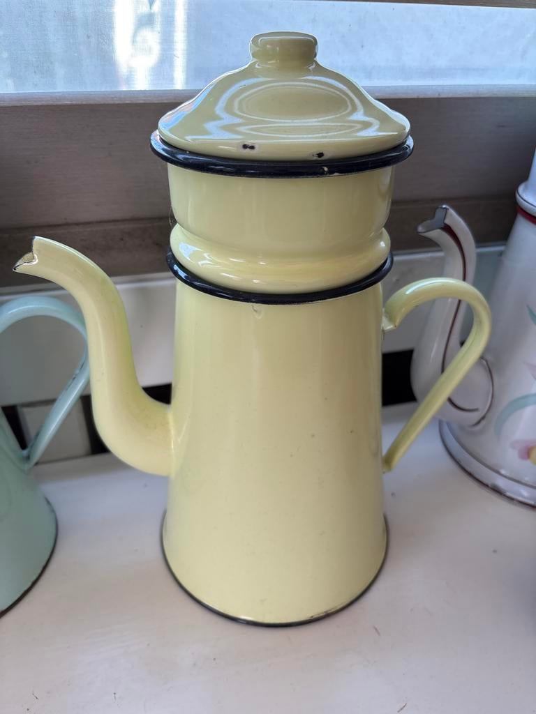 Vintage Gele Emaille Koffiepot - Authentiek Design, Ophalen