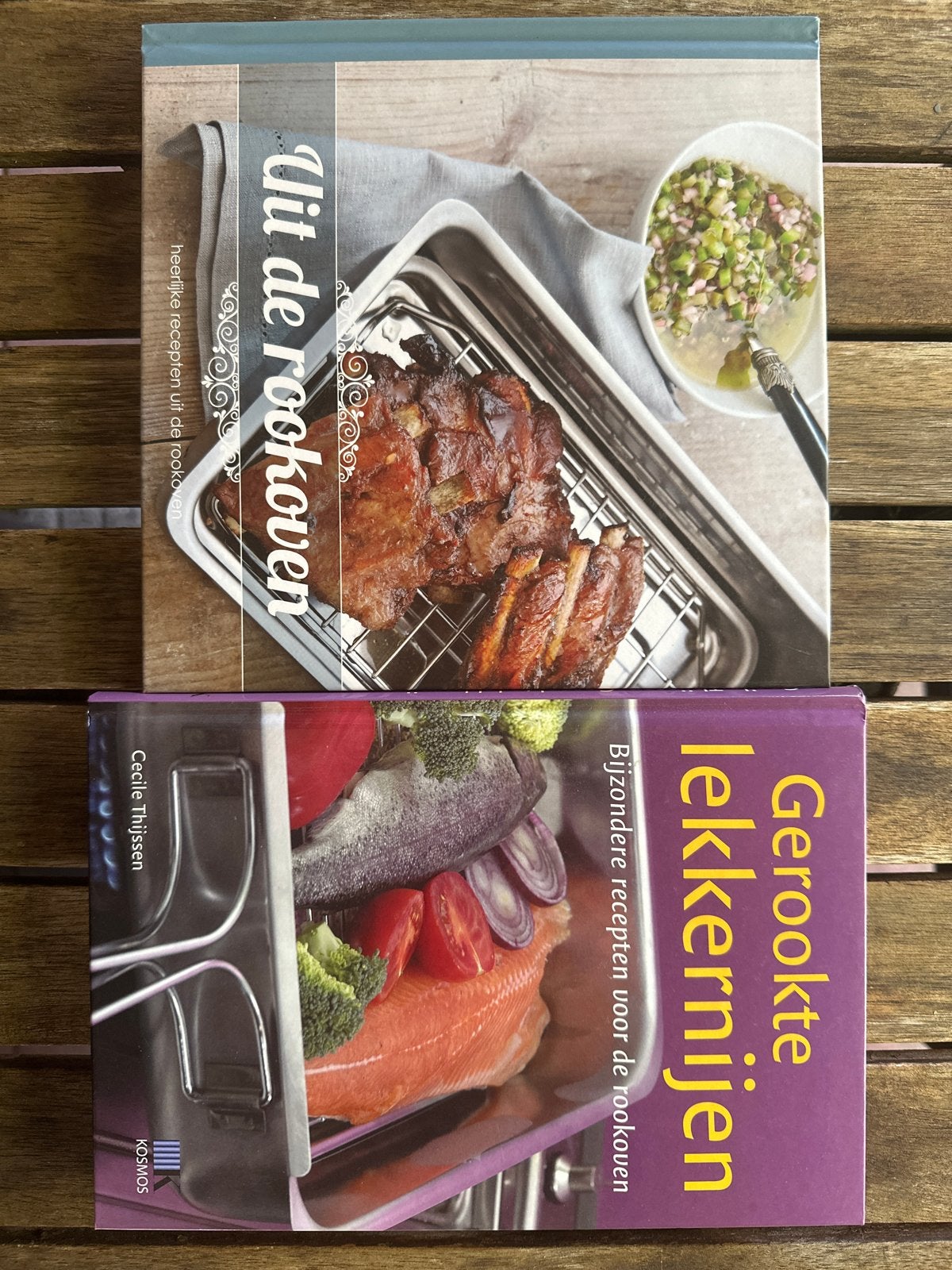 2 Rookoven Kookboeken: Uit de Rookoven & Gerookte Lekkernije, Verzenden, Zo goed als nieuw, Overige gebieden, Hoofdgerechten