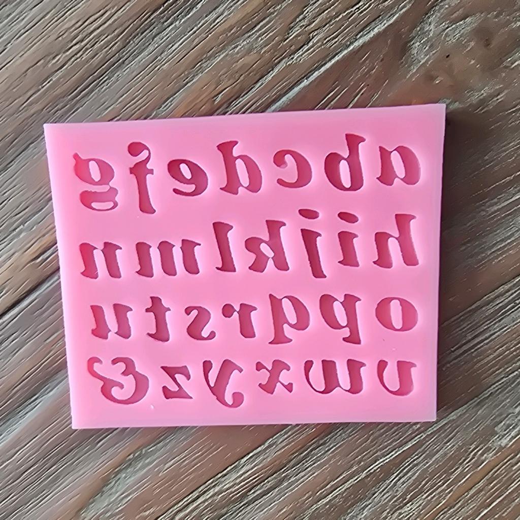 NIEUW Siliconen mal / mold / vorm alfabet: taart decoratie, Ophalen of Verzenden, Nieuw, Taarten, Versiering