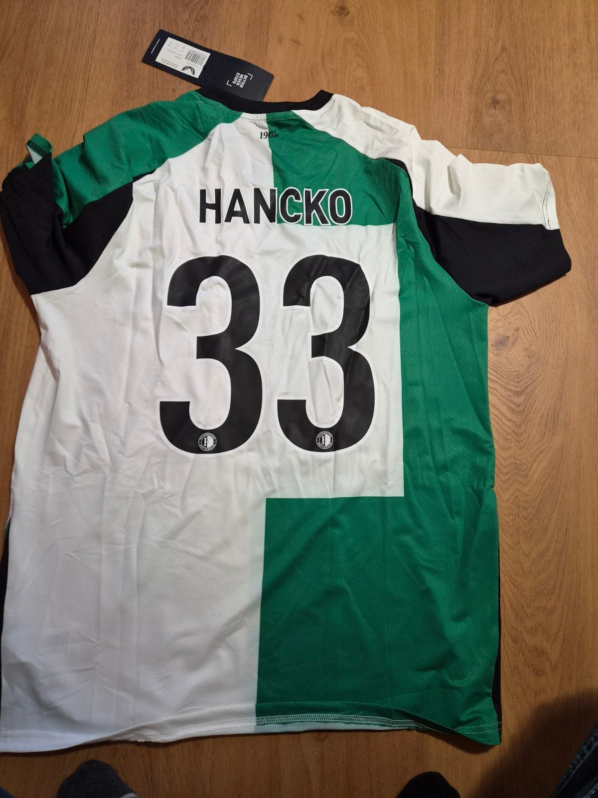 Feyenoord Pro Third Shirt 2024/2025 Hancko 33 - Maat L, Kleding | Heren, Maat 52/54 (L), Nieuw, Voetbal, Meerkleurig