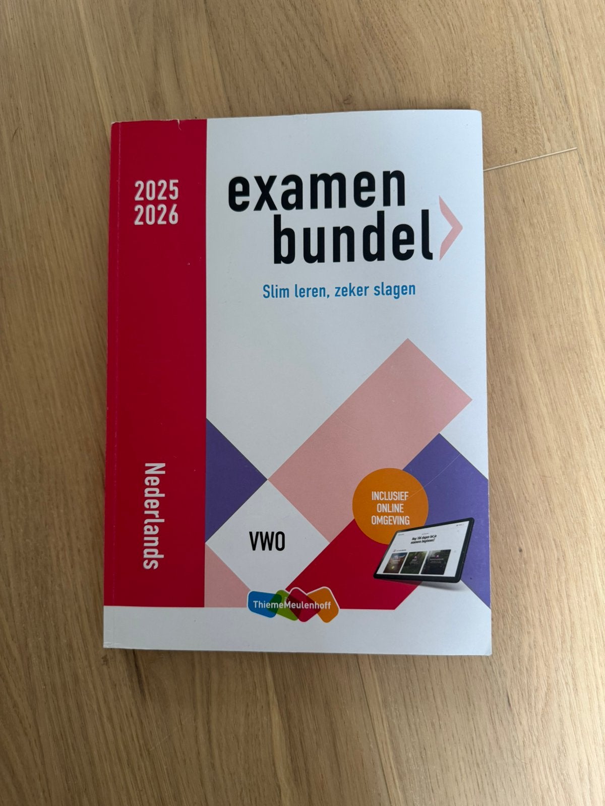 Nederlands examenbundel VWO 2026, Ophalen of Verzenden, Zo goed als nieuw