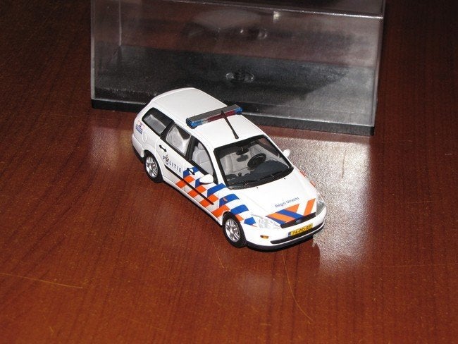 Politie auto Ford Focus Turnier Mini champs, Ophalen of Verzenden, Zo goed als nieuw, Auto, Overige merken