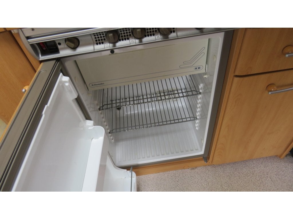 Foto 18 van KNAUS SUDWIND 550 TKM BJ 2001 NU €6999