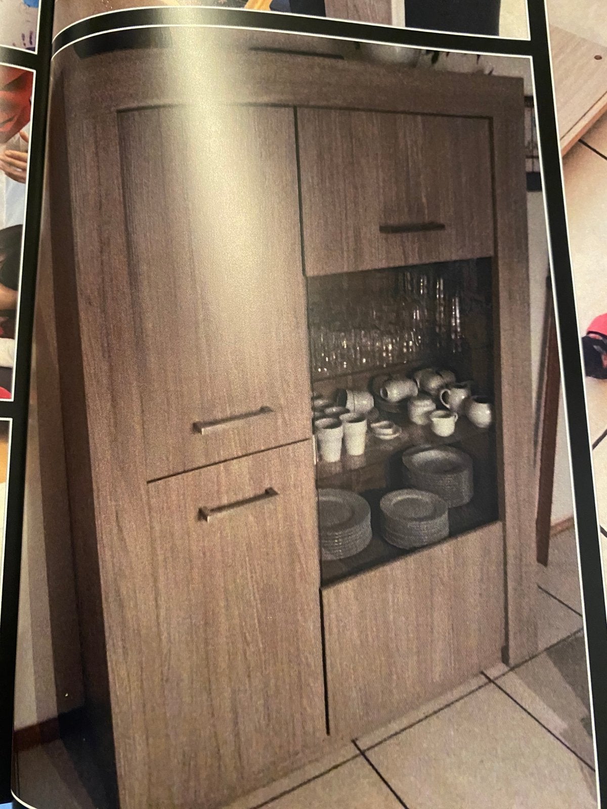 Nieuw in doos, vitrinekast tilburg (nieuw €490), Huis en Inrichting, Ophalen, 100 tot 150 cm, Zo goed als nieuw, 150 tot 200 cm