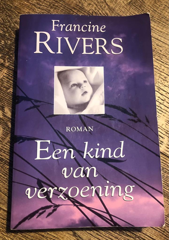 Francine Rivers - Een kind van verzoening (Roman), Boeken, Literatuur, Gelezen, Nederland, Ophalen of Verzenden