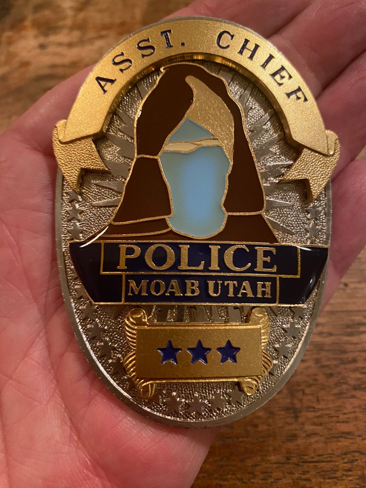 USA politie badge Moab Utah Police Assistant Chief embleem, Ophalen of Verzenden, Overige materialen