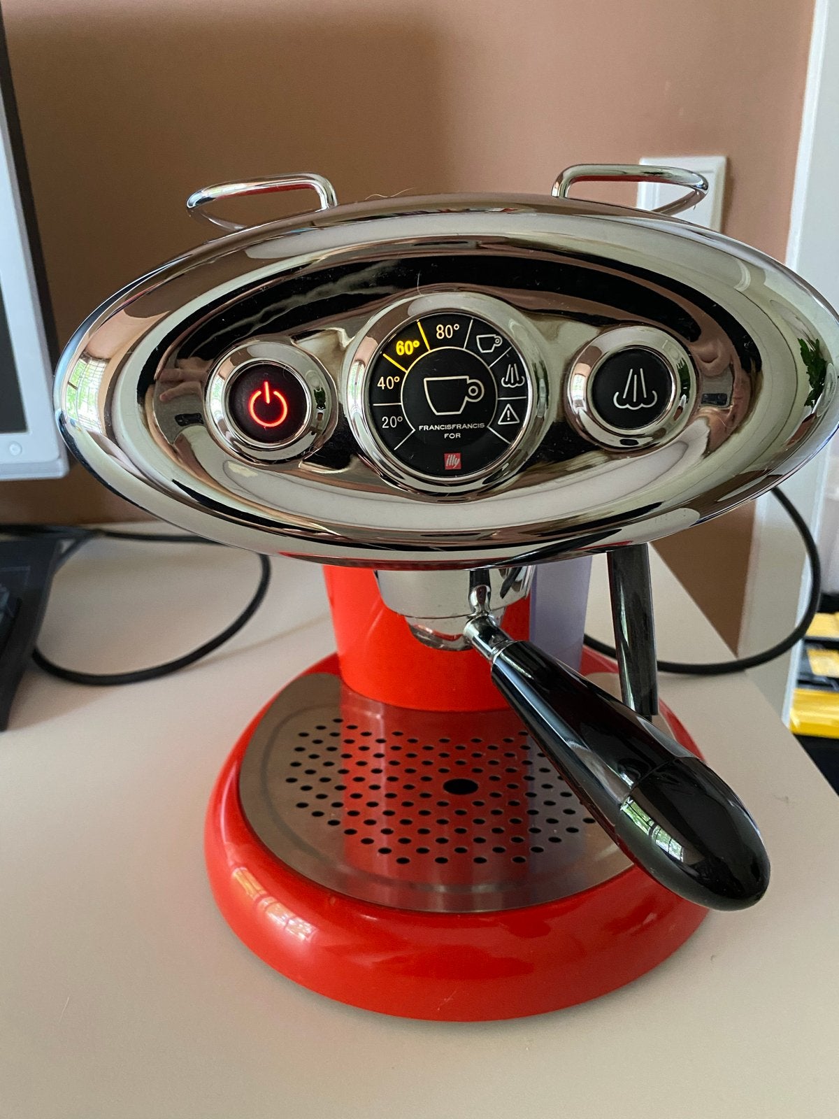 Illy iperespresso X7.1 - Zo goed als nieuw, Ophalen, Espresso apparaat, Gemalen koffie, Zo goed als nieuw