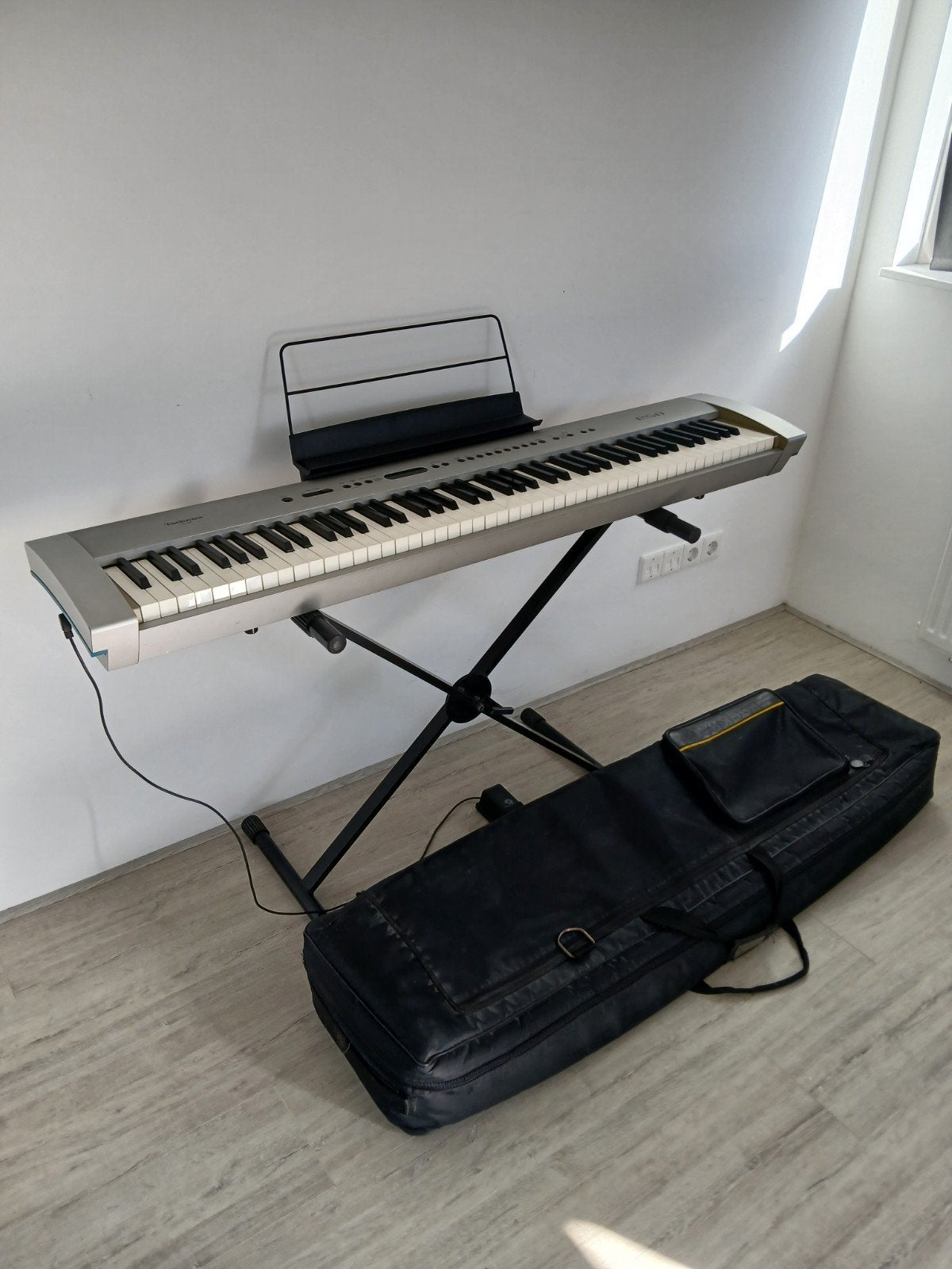 Technics P50 digitale piano –  sustain pedal & standaard, Muziek en Instrumenten, Ophalen of Verzenden, Gebruikt, 88 toetsen, Technics